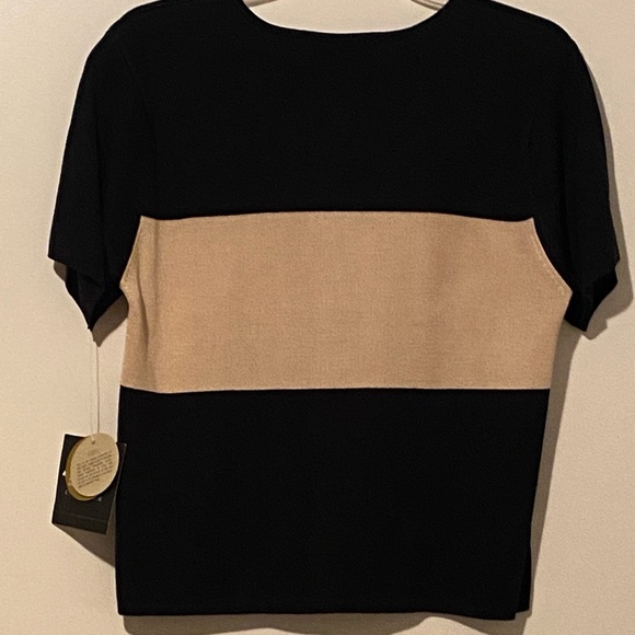 Liz Claiborne Sweater - Picture 2 of 2